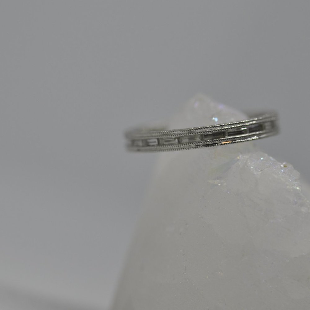 David Klass Engraved 1.04Ct Solid Platinum Baguett - Picture 11 of 12